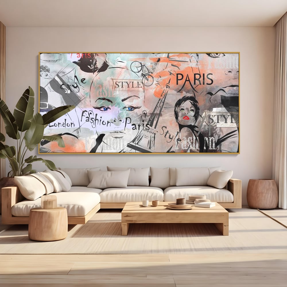 Tablou canvas cu ilustratia digitala cu tematica fashion, in rama de aluminiu auriu, pe perete intr-un living